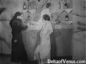 Bisexual Vintage Porn 1930s - Vintage Porn From The 1930s - Girl-girl-guy Threesome : XXXBunker.com Porn  Tube