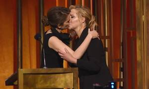 Amy Schumer Lesbian Kissing - Meet comedian Amy Schumer, the sneaky feminist honesty bomb | Trainwreck |  The Guardian