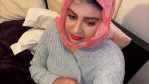 arab beauty - Arabian beauty doing blowjob... - XVIDEOS.COM