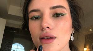 Close Up Bella Thorne Porn - Bella Thorne trabajarÃ­a en una lÃ­nea de maquillaje despuÃ©s de Pornhub