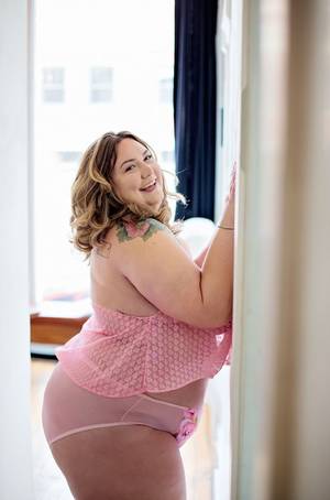 lingerie fat sex - Plus Size Boudoir by KelseyKimberlin.com