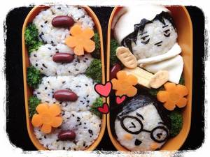 Attack On Titan Colossal Porn - It's the character from Attack on Titan, Revile and Hanji. c: Attack on  Titan lunch box