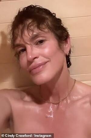 cindy crawford upskirt - Makeup-free Cindy Crawford looks completely unrecognisable while topless in  a sauna | Daily Mail Online