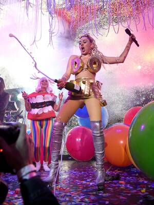 Miley Cyrus Strapon Porn - Miley Cyrus brings wild, captivating 'Petz' to NYC