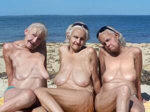 fat granny beach nudist - Grandma Naked Beach - 72 photo