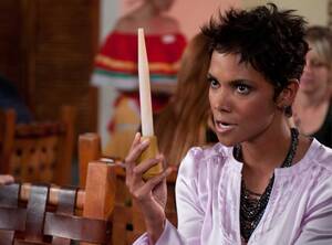 Halle Berry Porn - Halle Berry Dips Breasts in Guacamole in New Movie? Not Exactly
