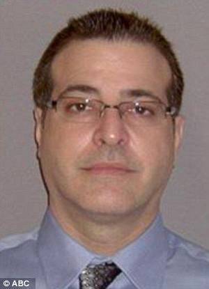 Jail Cell Porn - Porn king ran multimillion-dollar Internet sex empire from his prison cell  (after guard