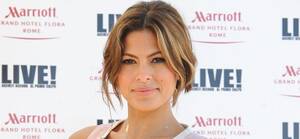 Eva Mendes Hardcore Porn - Amanda Bynes Kicks Off Cosmetology Career With Trip To Sally Beauty