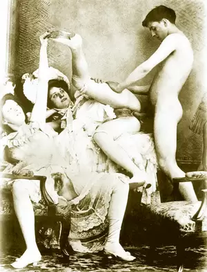 antique porn anal - Vintage Anal Pics: Free Classic Nudes â€” Vintage Cuties