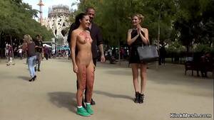 hot brunette naked in public - Naked brunette posing in public - XVIDEOS.COM