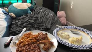 Chicken Porn Xxx - Eevee bee just ate a huge chicken wing meal in 10 min should i do more of  these xxx onlyfans porn video - CamStreams.tv