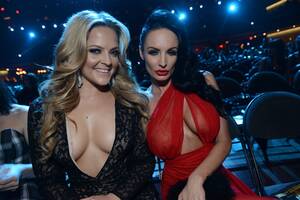 New Porn Stars 2014 18 - Porn Stars and Starlets Celebrate at the 2014 AVN Awards (NSFW)