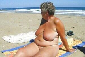 grannies in beach - Nude grannies on beach - ZB Porn