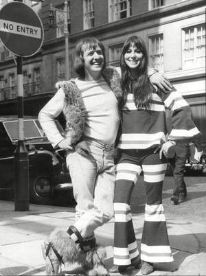 Cher 1965 Porn - Sonny and Cher in London, 1965 [745x673] : r/HistoryPorn