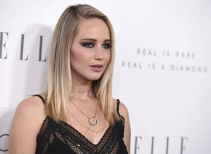 degraded fat wife naked - Jennifer Lawrence arrives at the 24th annual Elle Women in Hollywood Awards