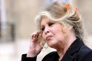 Chelsea French Porn Forced - Brigitte Bardot Lashes Out at â€œHypocritical and Ridiculousâ€ #MeToo Movement  | Vanity Fair