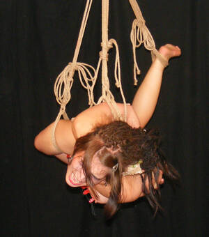 Aerialist Porn - Aerialist Performance Acrobatics Static trapeze Circus Porn Pic - EPORNER
