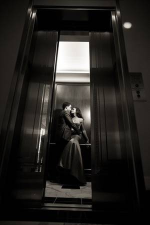 Hot Couple Elevator Sex Gif - Atlanta Couple brings Old Hollywood Elegance to E-Session