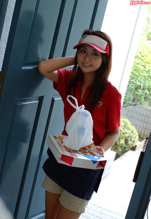 Japanese Delivery Girl Porn - Rei Aoki