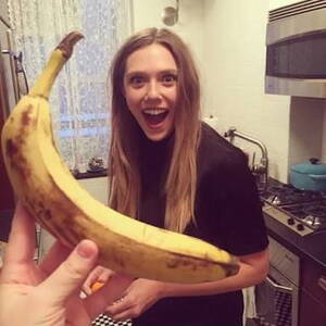 Ashley Olsen Cum Porn - Elizabeth Olsen She is the younger sister of twins Mary-Kate Olsen and Ashley  Olsen She is a talented actress.Banana for scale - 9GAG