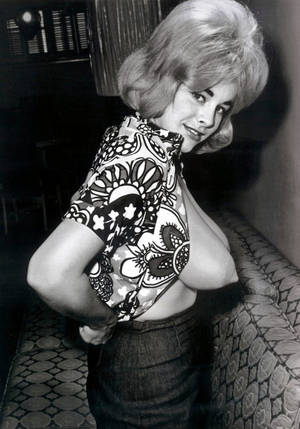 big boob black vintage - Joanne Frawley or Janey Reynolds and Her Big Boobs & Hair!