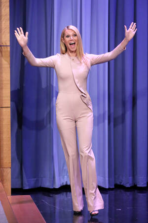 Gwyneth Paltrow Porn - Gwyneth Paltrow wear ill-fitting nude jumpsuit on the Tonight Show