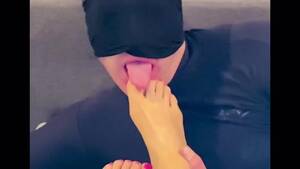 hot milf toe sucking - LICKING FEET SUCKING TOES HOT MILF - Pornhub.com