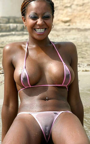 hot wet ebony mom - Black mom trying on big strap-on. It's a crazy!, big picture #4.