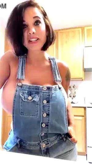 amateur big tits dance - Watch Huge Boobs Dancing - Huge Fake Boobs, Amateur, Big Tits Porn -  SpankBang