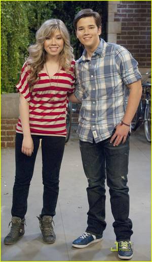 icarly famous toon facials - Jennette McCurdy & Nathan Kress