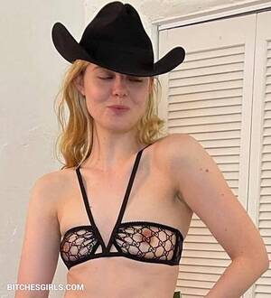 Elle Fanning Nude Porn - Elle Fanning Nude Celebrities - Nude Videos Celebrities