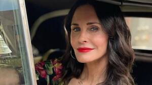 Hd Porn Courteney Cox - Courteney Cox shares surprising new look with fans | HELLO!