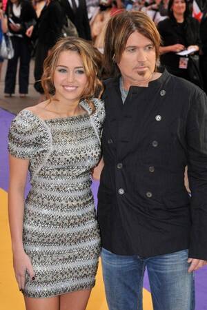 Billy Ray Cyrus Fucking Miley - Billy Ray Cyrus: 'I've Been More Of A Friend Than A Father' to Miley:  ohnotheydidnt â€” LiveJournal - Page 2