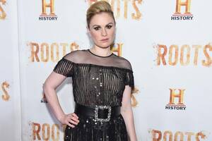 Anna Paquin Porn Star - True Blood star Anna Paquin reveals it was her bare breasts that  accidentally appeared on BBC News at Ten | London Evening Standard |  Evening Standard