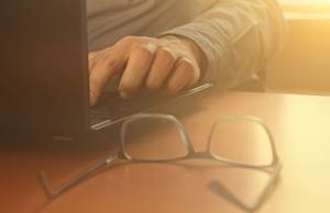 Body Betrayal Porn - If You Don't Believe That Porn Hurts Relationships, You Need to Read My  Story