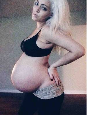 beautiful pregnant nudes 9 months - Stunning 9 month blonde pregnant Foto Porno - EPORNER