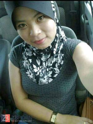 Malay Hijab Porn - Malay uber-sexy hijab