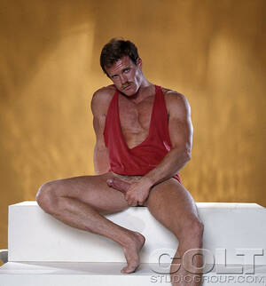 Mike Landis Porn - Mike Landis shows his butt