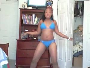 lingerie webcam dance - Webcam dance video with black chick in bikini