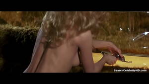 Jane Fonda Anal Porn - Jane Fonda in Barbarella 1968 - XNXX.COM