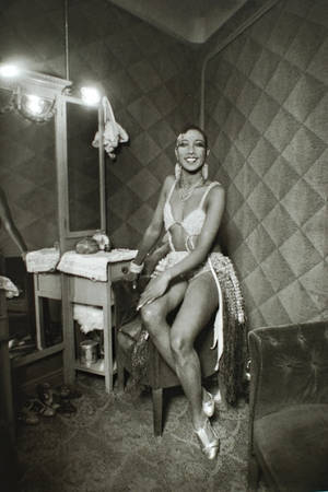 Lisa Baker Pornstar 70s - La Baker in her dressing room