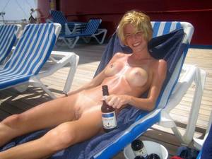 blonde dick nude beach naturists - Blonde Nudist Woman Doing Sunbath