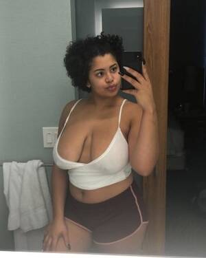 busty amateur ebony - Busty Ebony Amateur Porn Pics - PICTOA