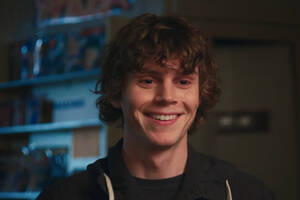 Evan Peters Real Porn - Adult World' Is A Sweet Reminder That Evan Peters Is Not The Creepy Psycho  He Plays On TV | Decider