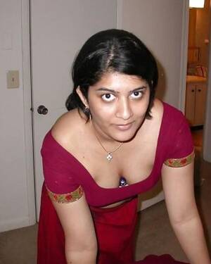 Gujju Aunty Porn - DiversiÃ³n con gujju red sari aunty Fotos Porno, XXX Fotos, ImÃ¡genes de Sexo  #388260 - PICTOA