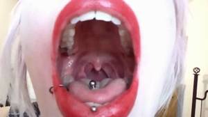 Big Mouth Porn - Loading image of violawinter.