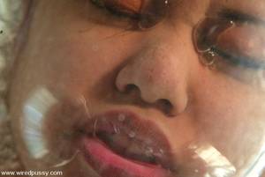 Flushed Porn - Annie Cruz trying to hold her breath with her face in the toilet bowl