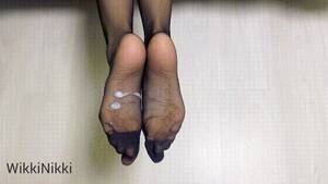 cum nylon foot covers - Cum Covered Nylon Feet Toe Wiggle Porn Gif | Pornhub.com