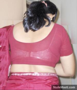indian lady teacher nude images - Married Indian teacher nude pics taken by student - Leaked images