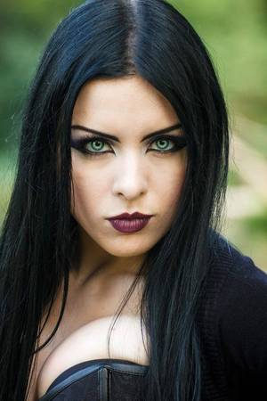 black and gothic porn - Wow her eyes!